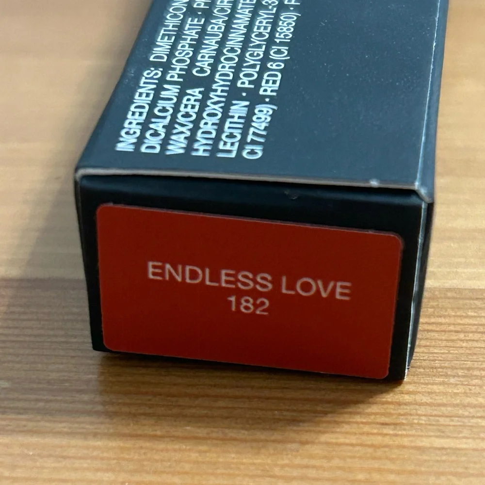 NARS Powermatte High-Intensity Long-Lasting Lip Pencil in endless love